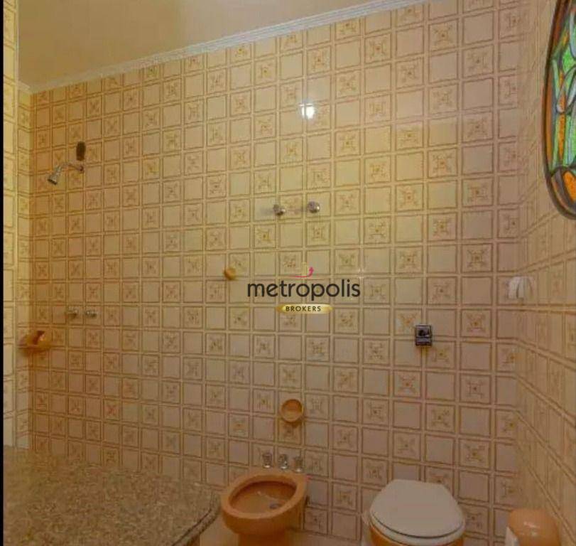 Sobrado à venda e aluguel com 5 quartos, 300m² - Foto 15