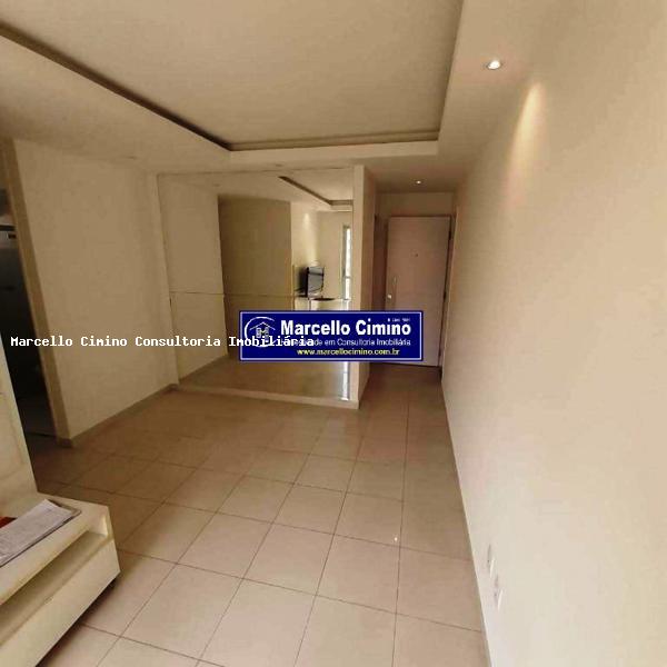 Apartamento à venda com 2 quartos, 50m² - Foto 2