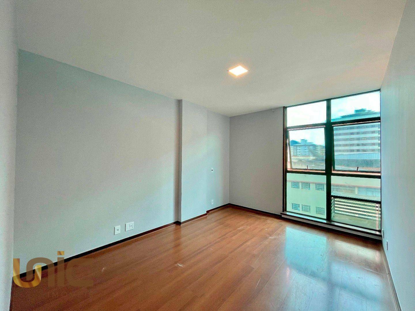 Apartamento à venda com 3 quartos, 170m² - Foto 7