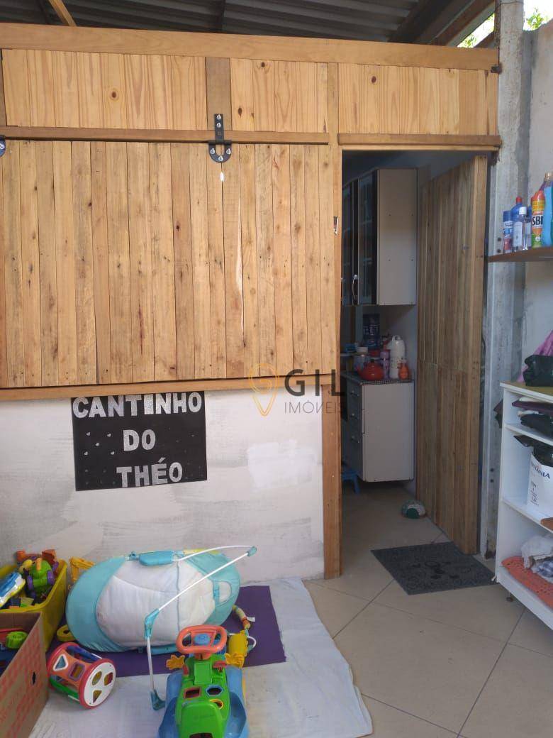 Casa à venda com 2 quartos, 90m² - Foto 11