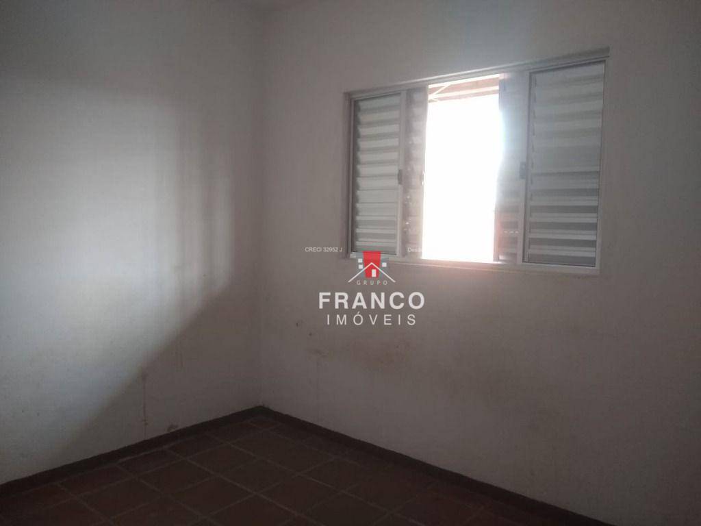 Casa à venda com 3 quartos, 165m² - Foto 9