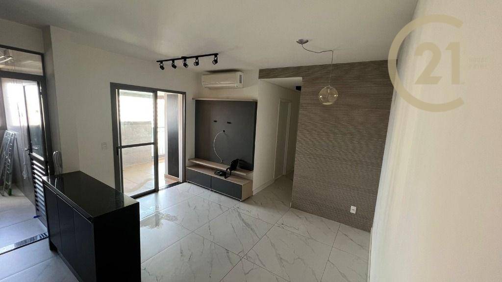 Apartamento à venda com 2 quartos, 67m² - Foto 1