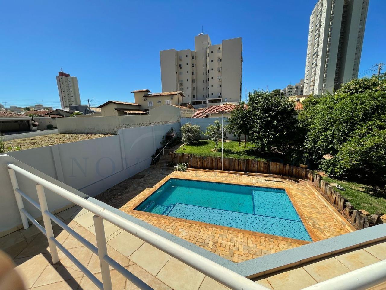 Casa à venda com 3 quartos, 337m² - Foto 29