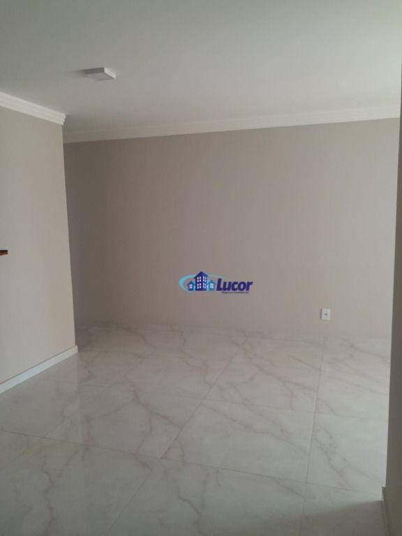 Apartamento para alugar com 3 quartos, 83m² - Foto 13