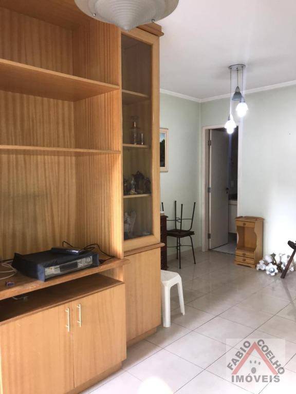 Apartamento à venda com 2 quartos, 67m² - Foto 10