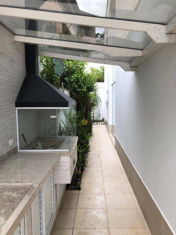 Casa de Condomínio à venda com 5 quartos, 628m² - Foto 26