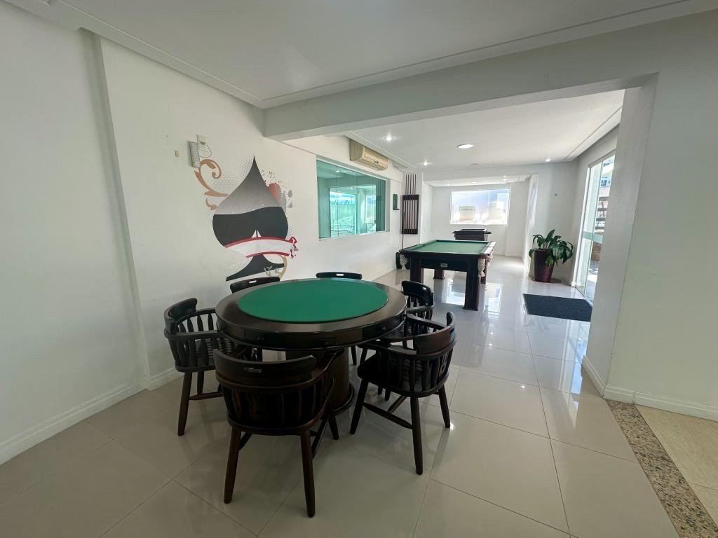 Apartamento para alugar com 2 quartos, 155m² - Foto 19