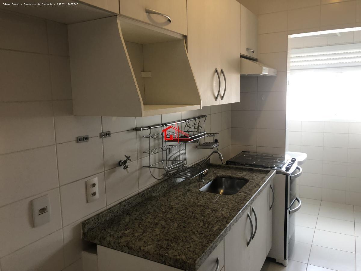 Apartamento à venda com 2 quartos, 75m² - Foto 5