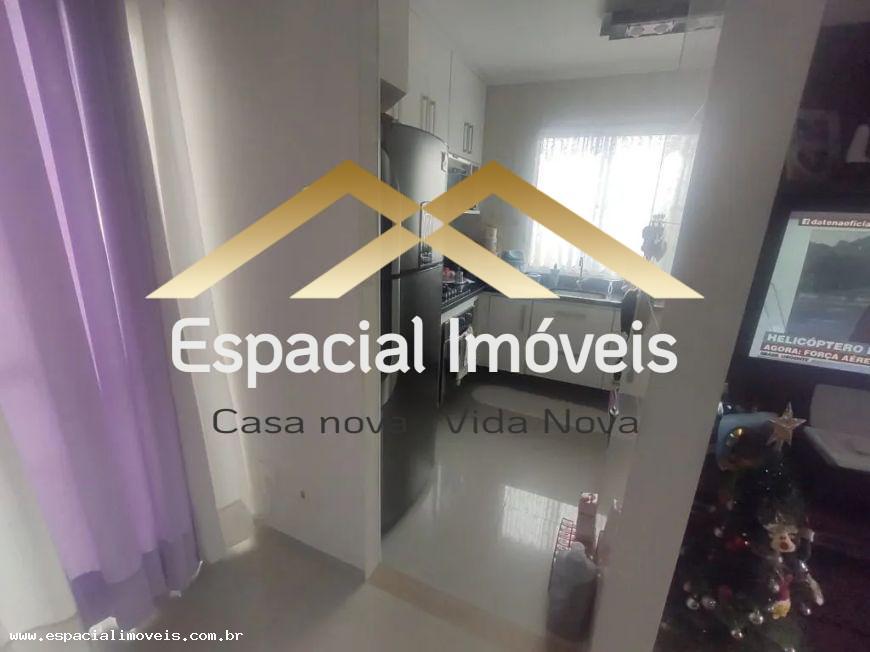 Apartamento à venda com 2 quartos, 46m² - Foto 3