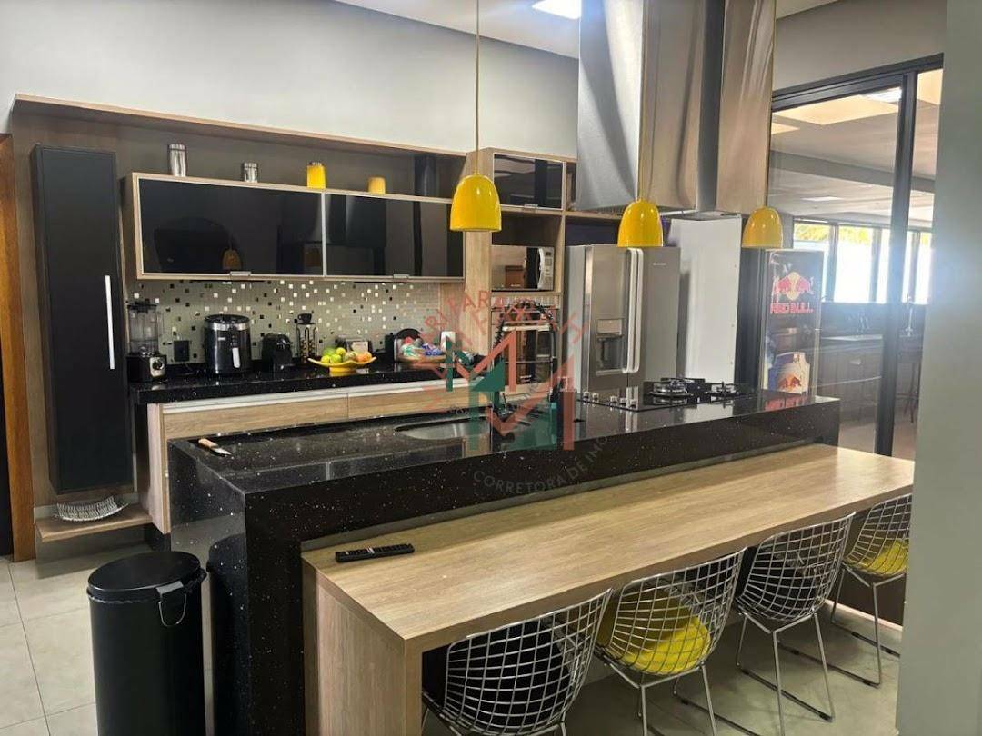 Casa de Condomínio à venda com 4 quartos, 450m² - Foto 10