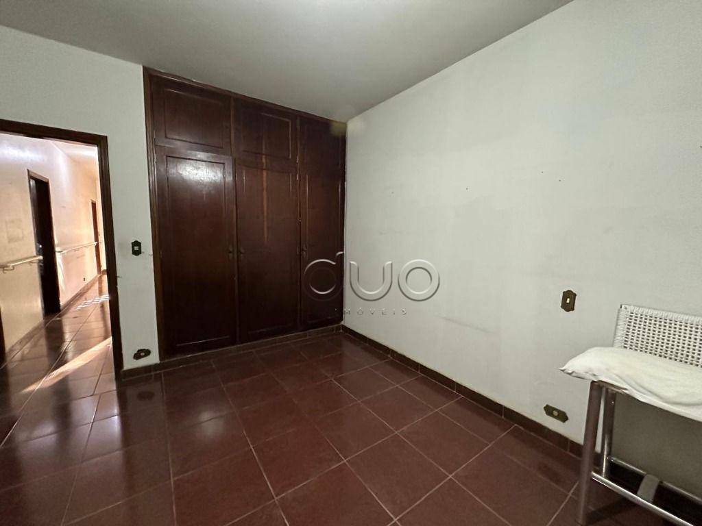 Casa à venda com 3 quartos, 350m² - Foto 11