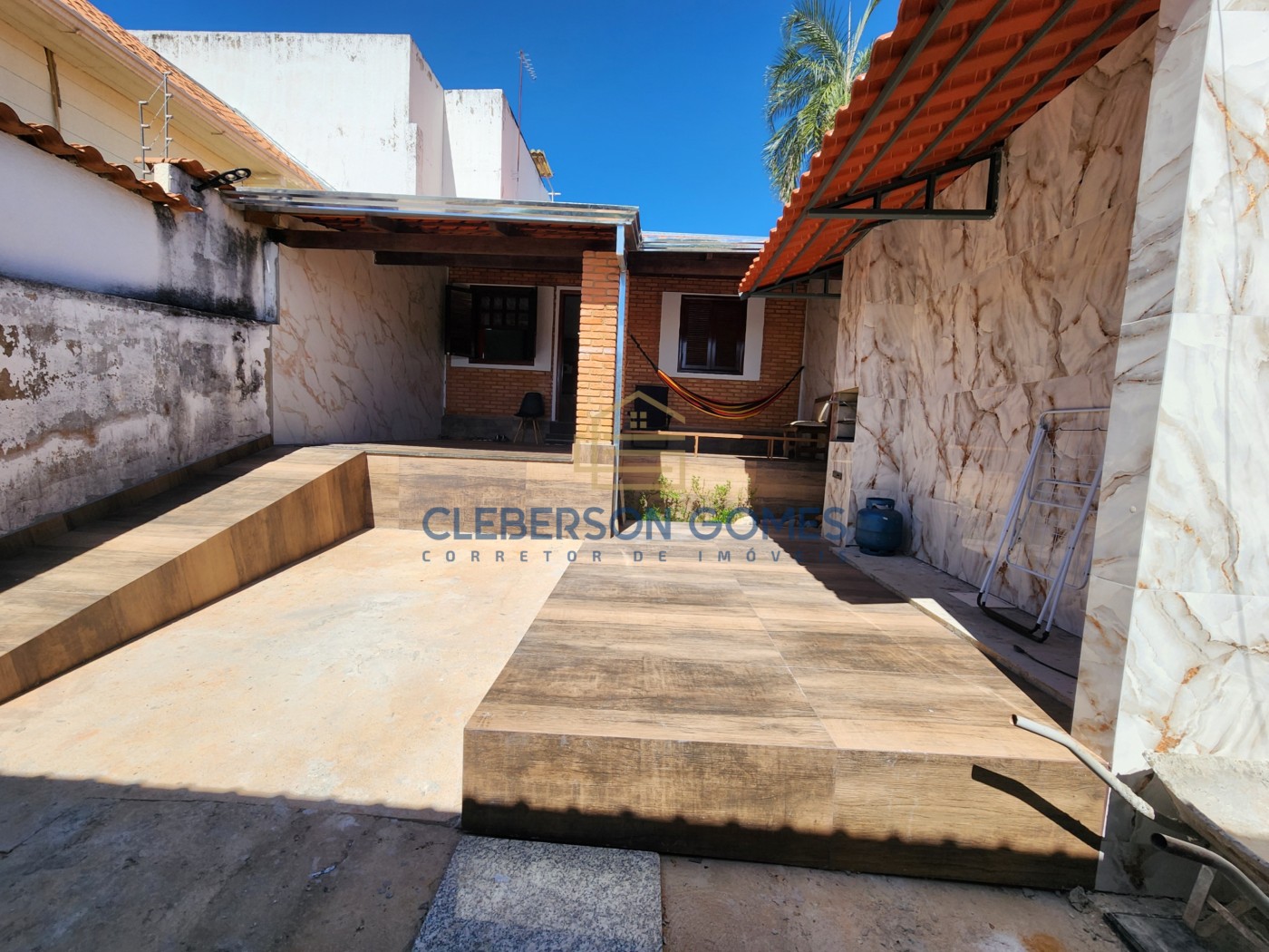 Casa à venda com 2 quartos, 180m² - Foto 5