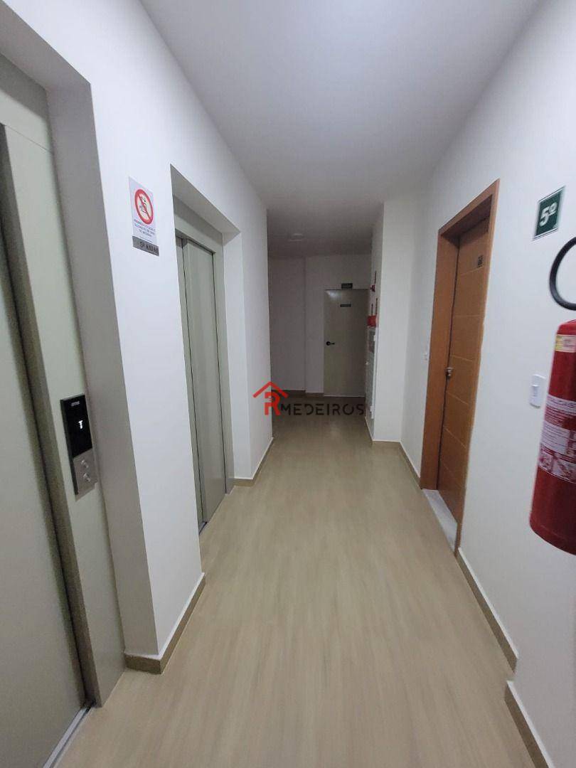 Apartamento à venda com 1 quarto, 42m² - Foto 25