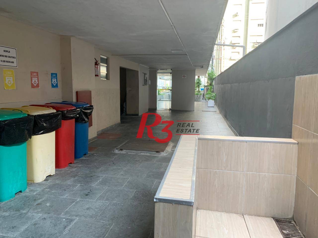 Apartamento à venda com 1 quarto, 45m² - Foto 17