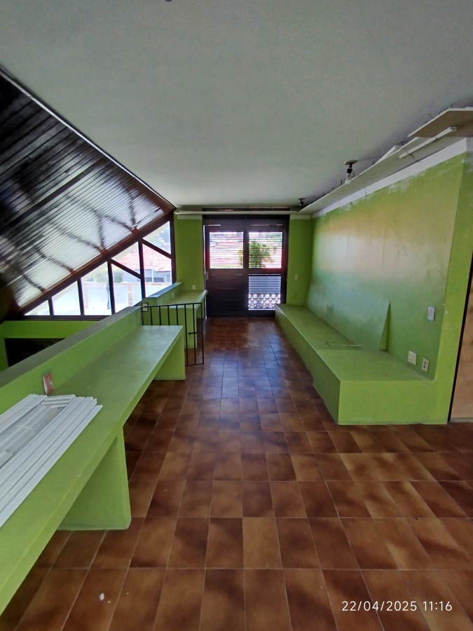 Casa para alugar com 5 quartos, 200m² - Foto 30