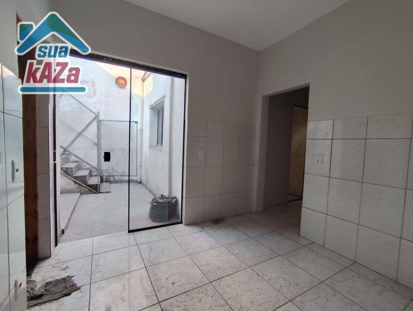 Casa para alugar com 3 quartos, 95m² - Foto 7