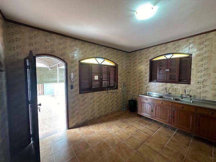 Casa de Condomínio à venda com 3 quartos, 150m² - Foto 15