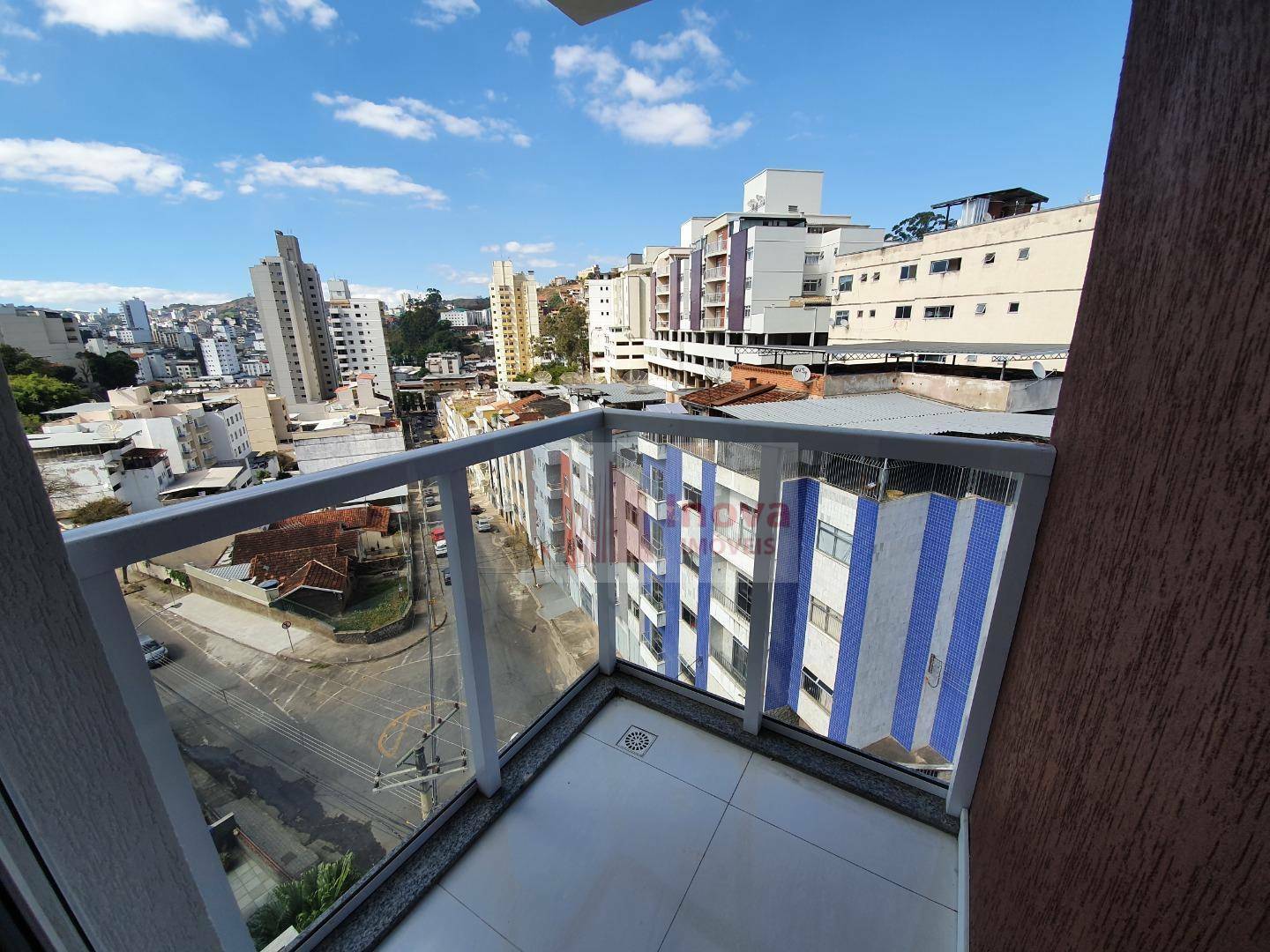 Apartamento à venda com 1 quarto, 40m² - Foto 1