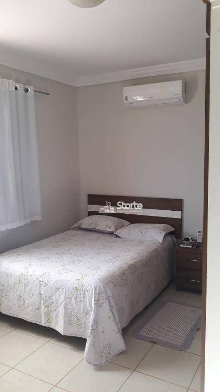 Casa à venda com 4 quartos, 390m² - Foto 23