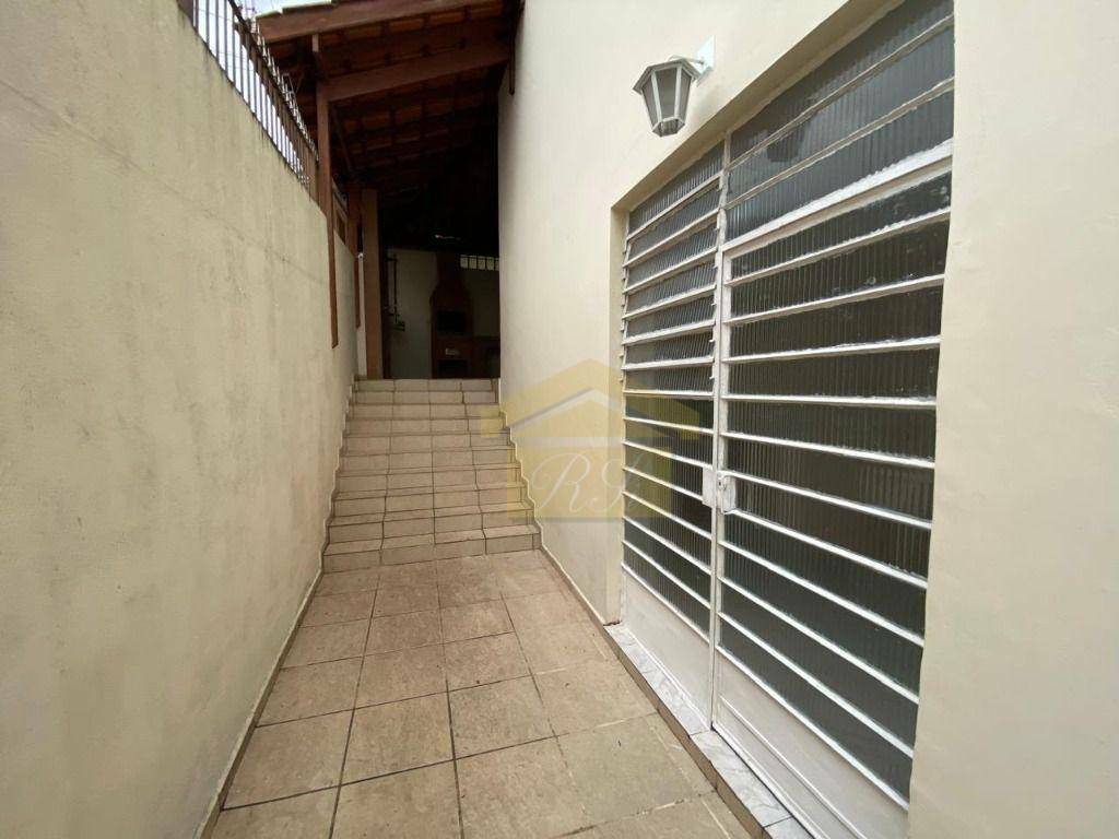 Sobrado à venda com 3 quartos, 150m² - Foto 17