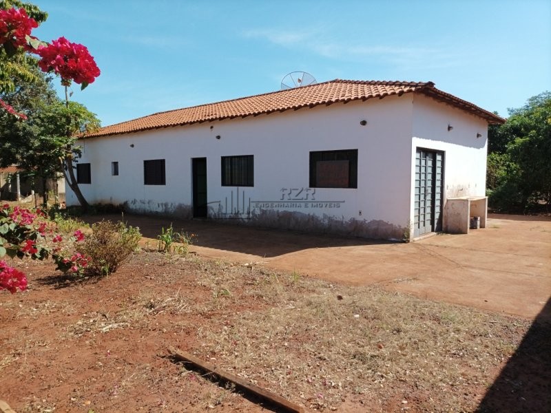 Fazenda à venda com 2 quartos, 140m² - Foto 14