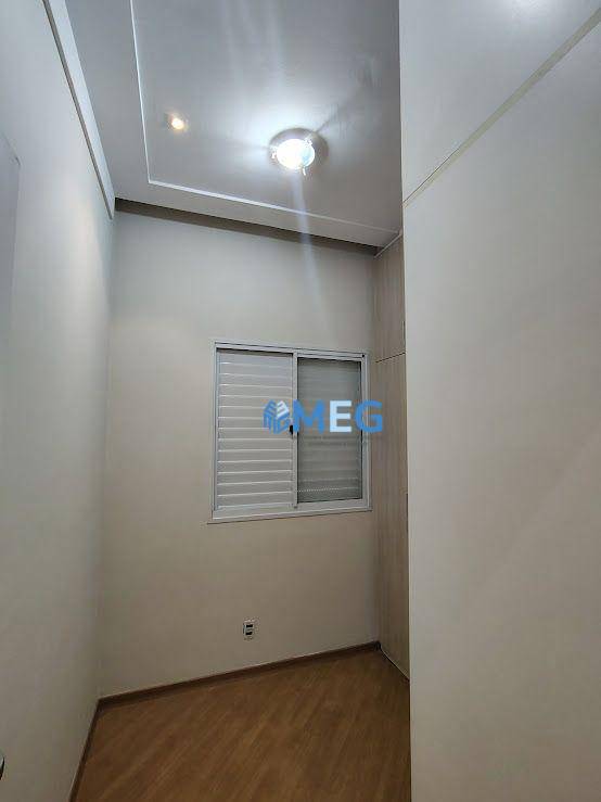 Apartamento para alugar com 3 quartos, 106m² - Foto 12