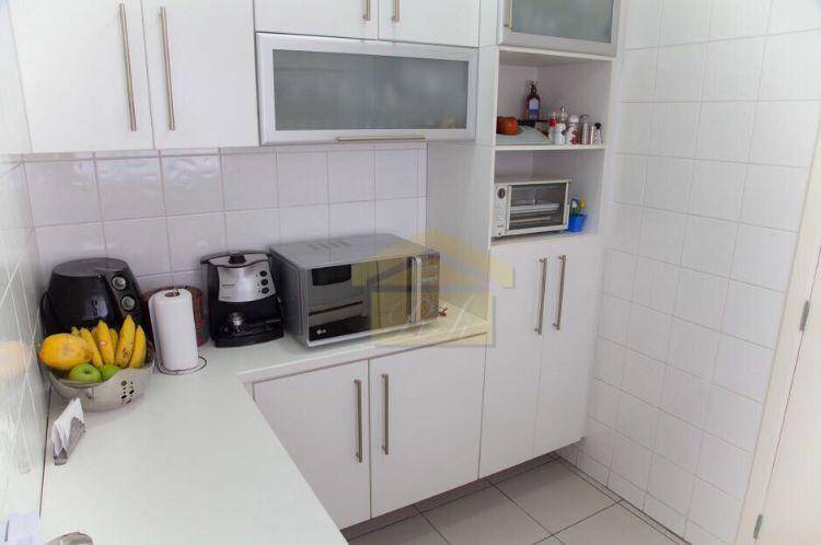 Apartamento à venda com 3 quartos, 115m² - Foto 13