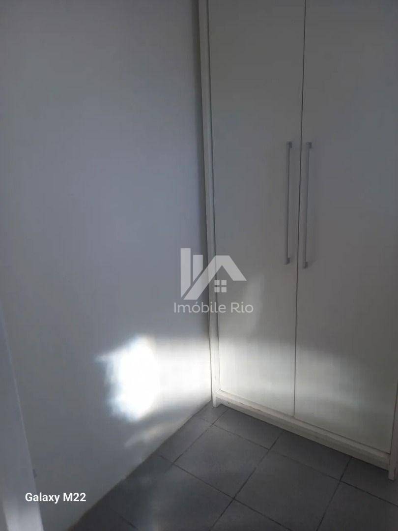 Apartamento à venda com 2 quartos, 70m² - Foto 17