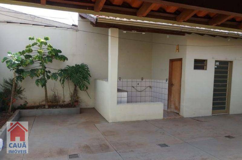 Casa à venda com 3 quartos, 100m² - Foto 3