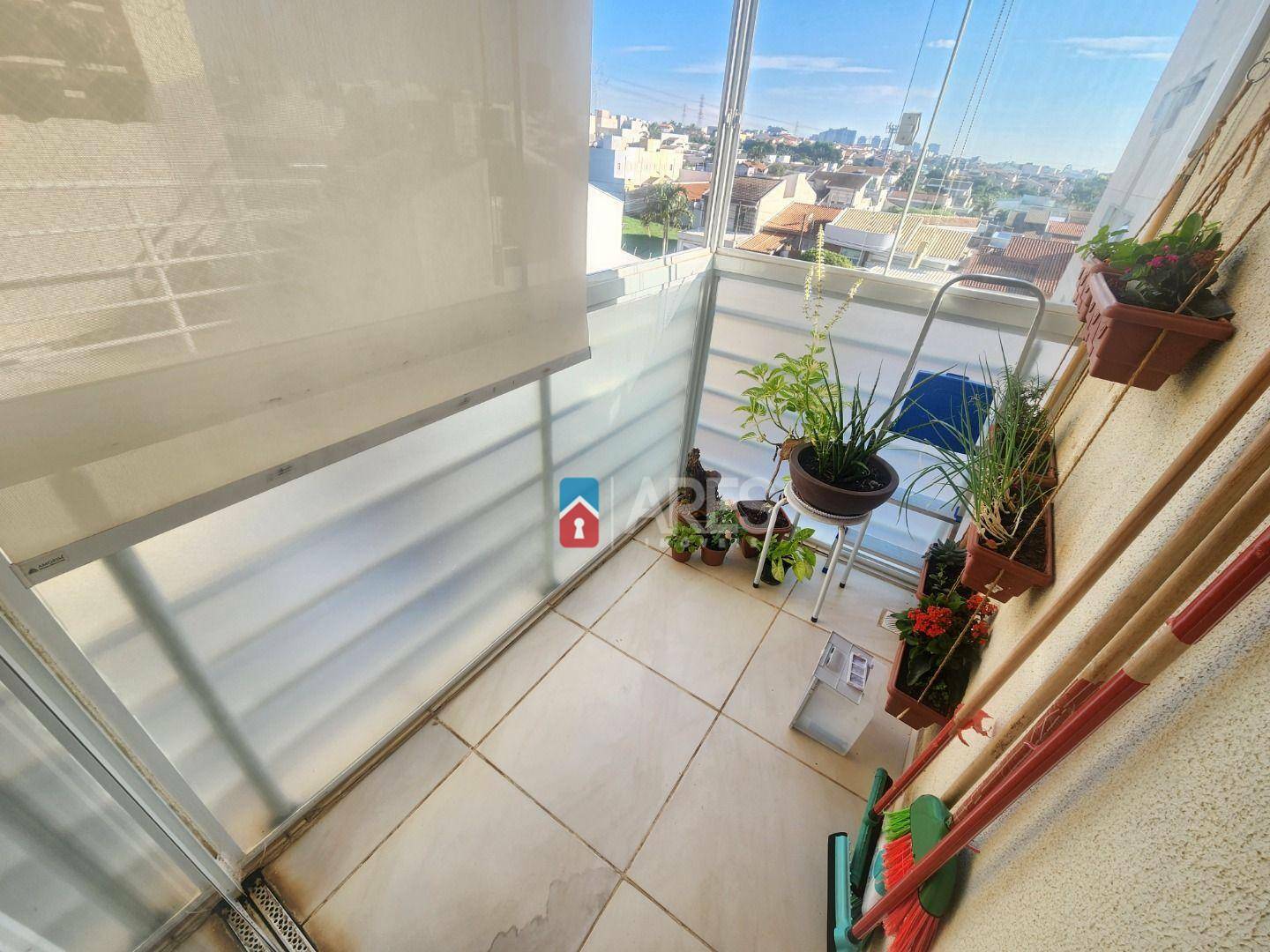 Apartamento à venda com 3 quartos, 60m² - Foto 4