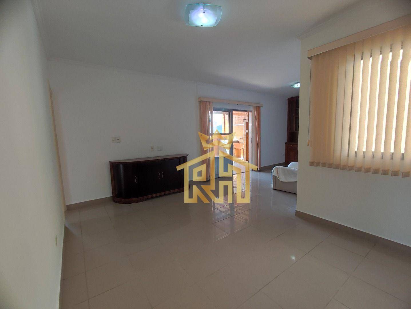 Apartamento à venda com 3 quartos, 131m² - Foto 4