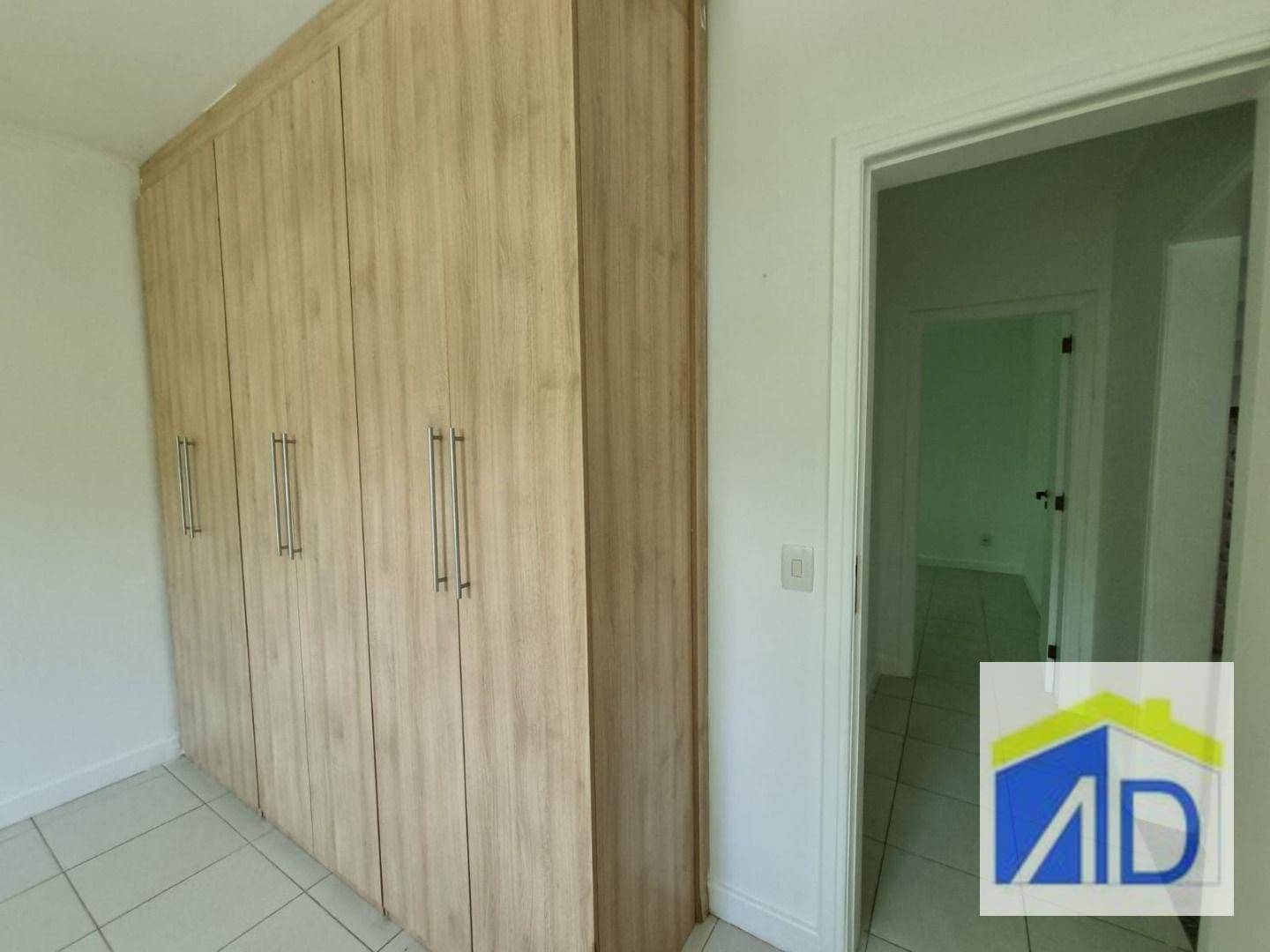 Casa de Condomínio para alugar com 3 quartos, 180m² - Foto 22