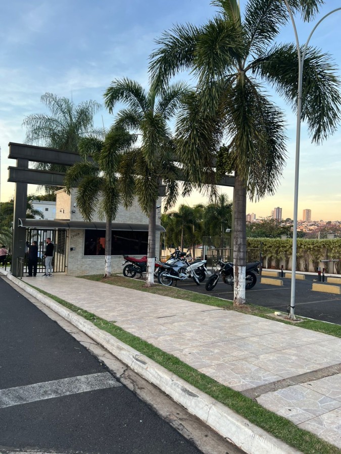 Apartamento à venda com 2 quartos, 45m² - Foto 2