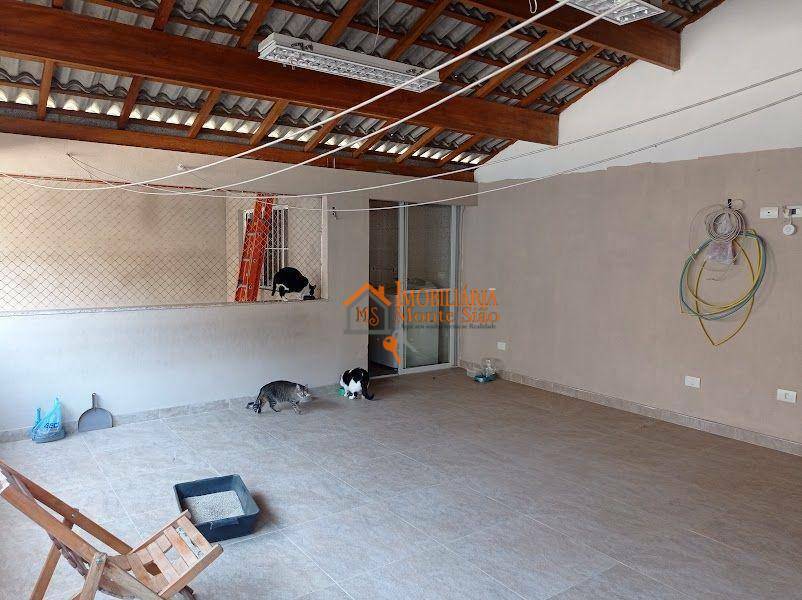 Sobrado à venda com 3 quartos, 140m² - Foto 2