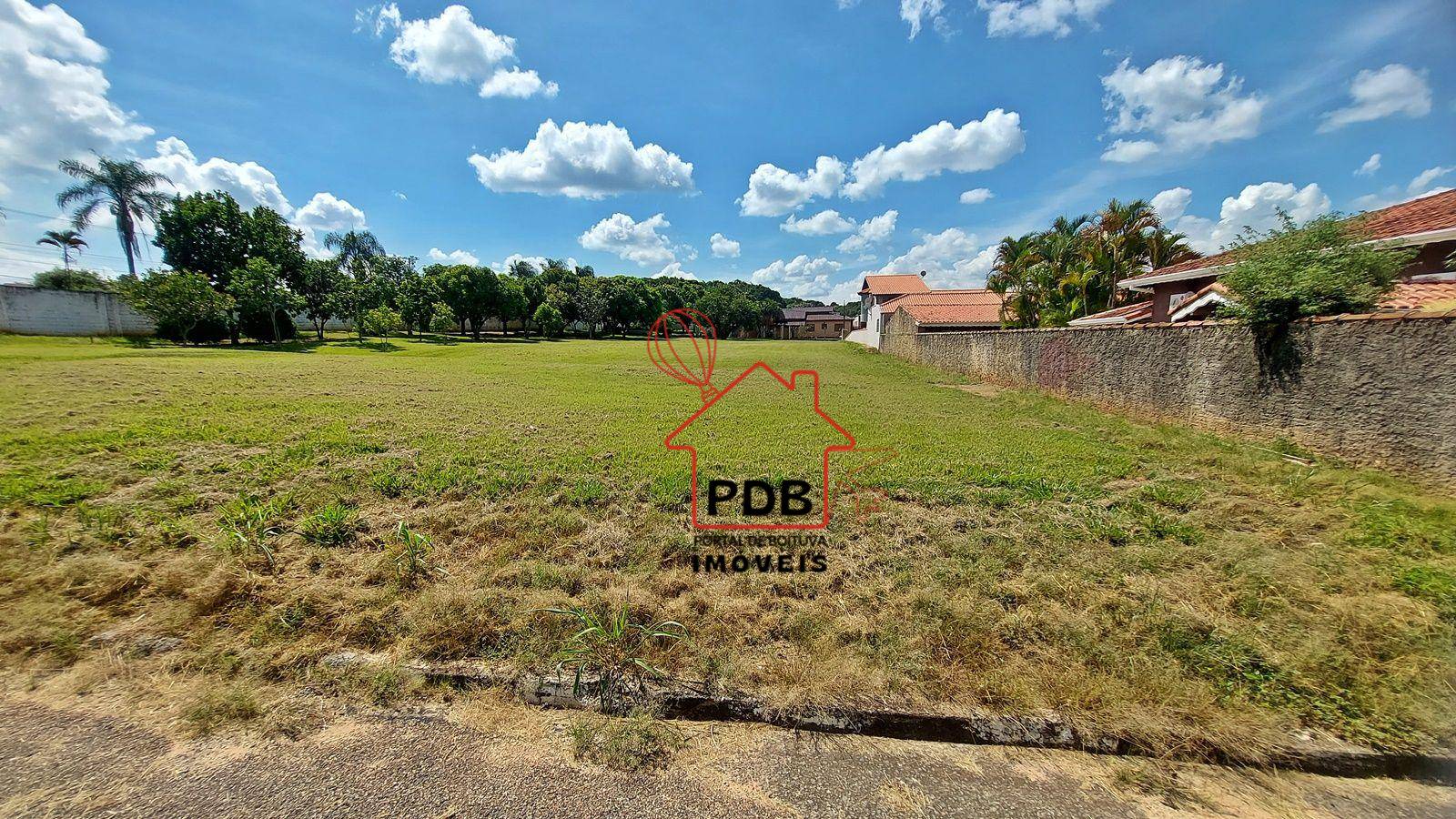 Loteamento e Condomínio, 1096 m² - Foto 1