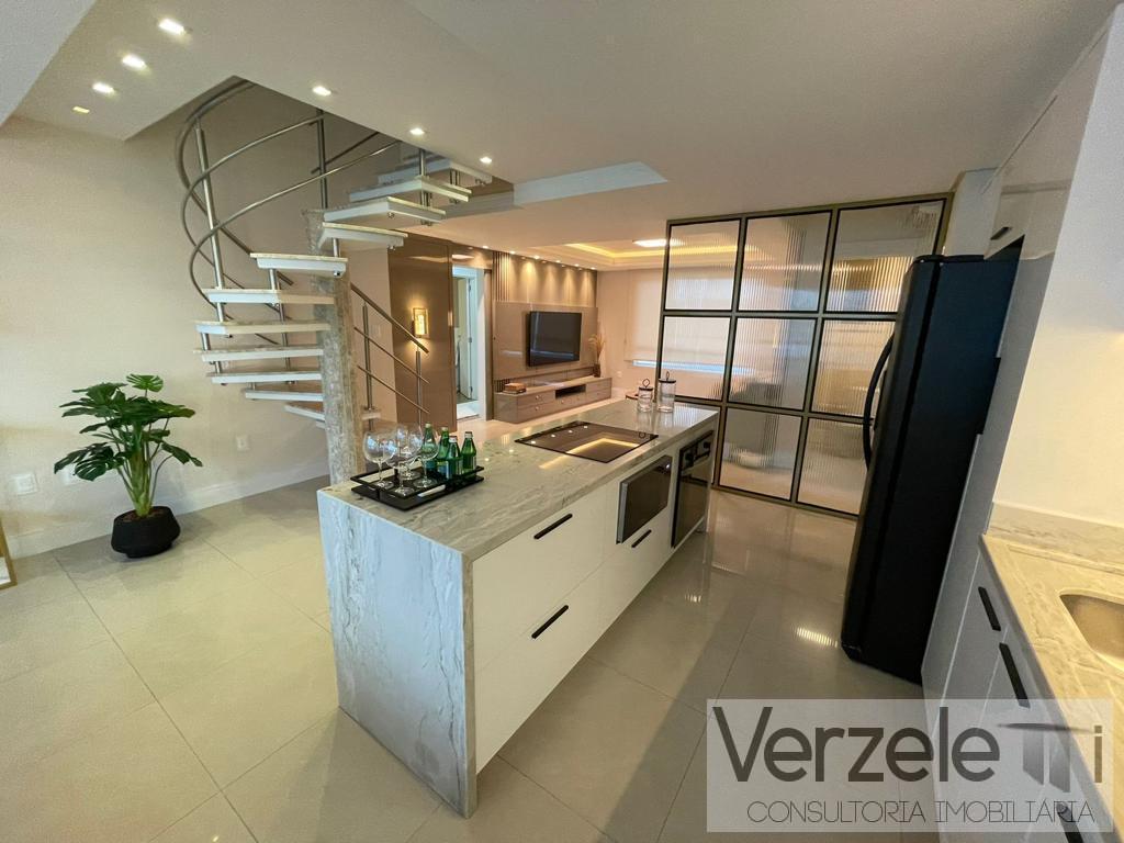 Cobertura à venda com 4 quartos, 225m² - Foto 3