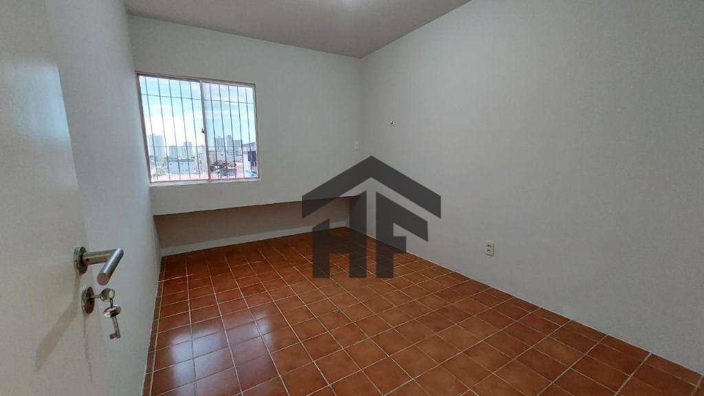 Apartamento à venda com 3 quartos, 96m² - Foto 6