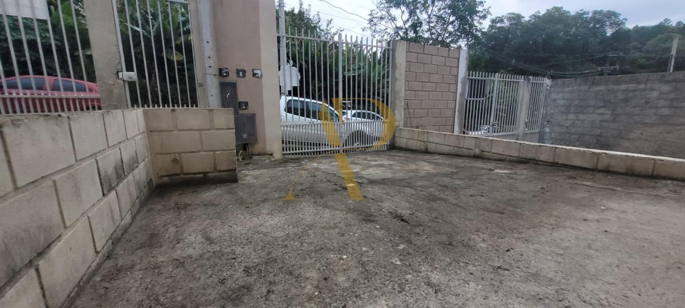 Casa à venda com 2 quartos, 62m² - Foto 2