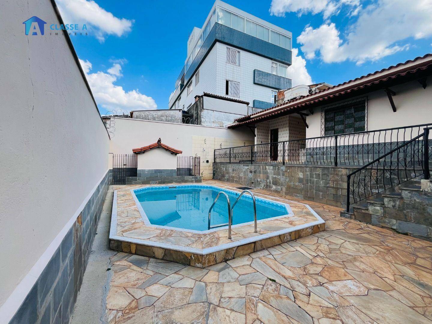 Casa à venda com 5 quartos, 360m² - Foto 5