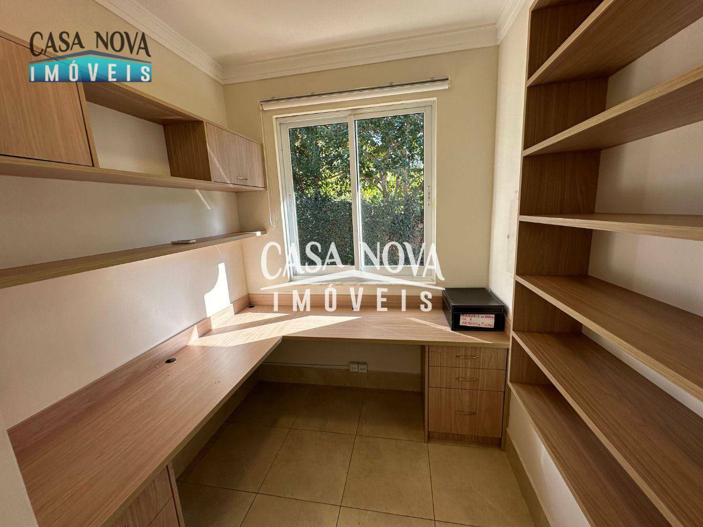 Casa de Condomínio à venda com 3 quartos, 250m² - Foto 27