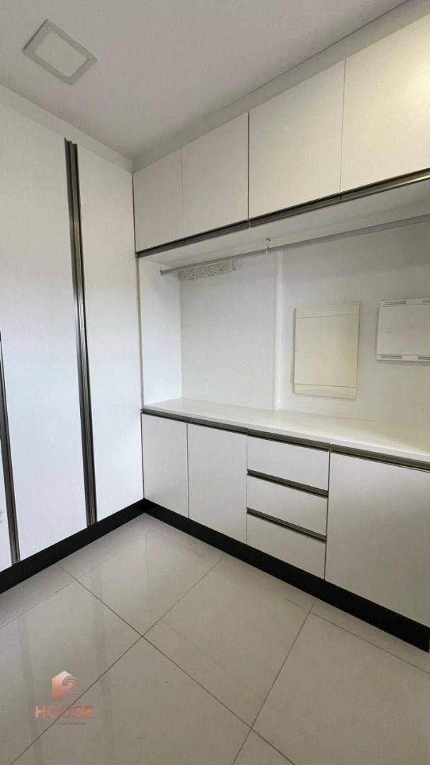 Apartamento à venda com 3 quartos, 172m² - Foto 22