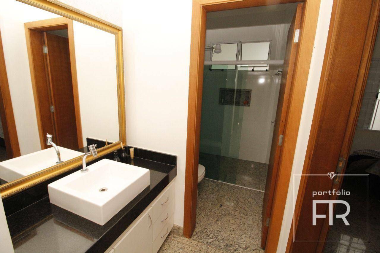 Casa à venda com 3 quartos, 210m² - Foto 15