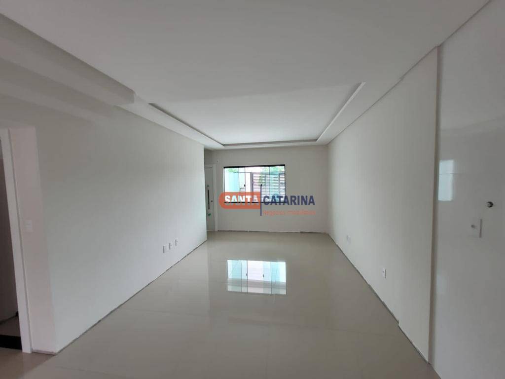 Sobrado à venda com 3 quartos, 144m² - Foto 5