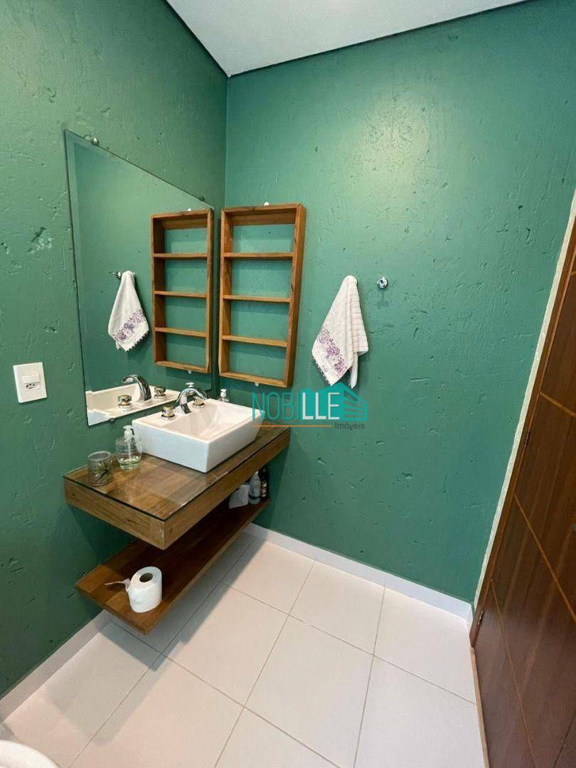 Casa à venda e aluguel com 2 quartos, 185m² - Foto 28