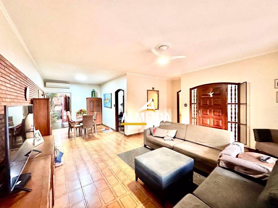 Casa, 3 quartos, 192 m² - Foto 3