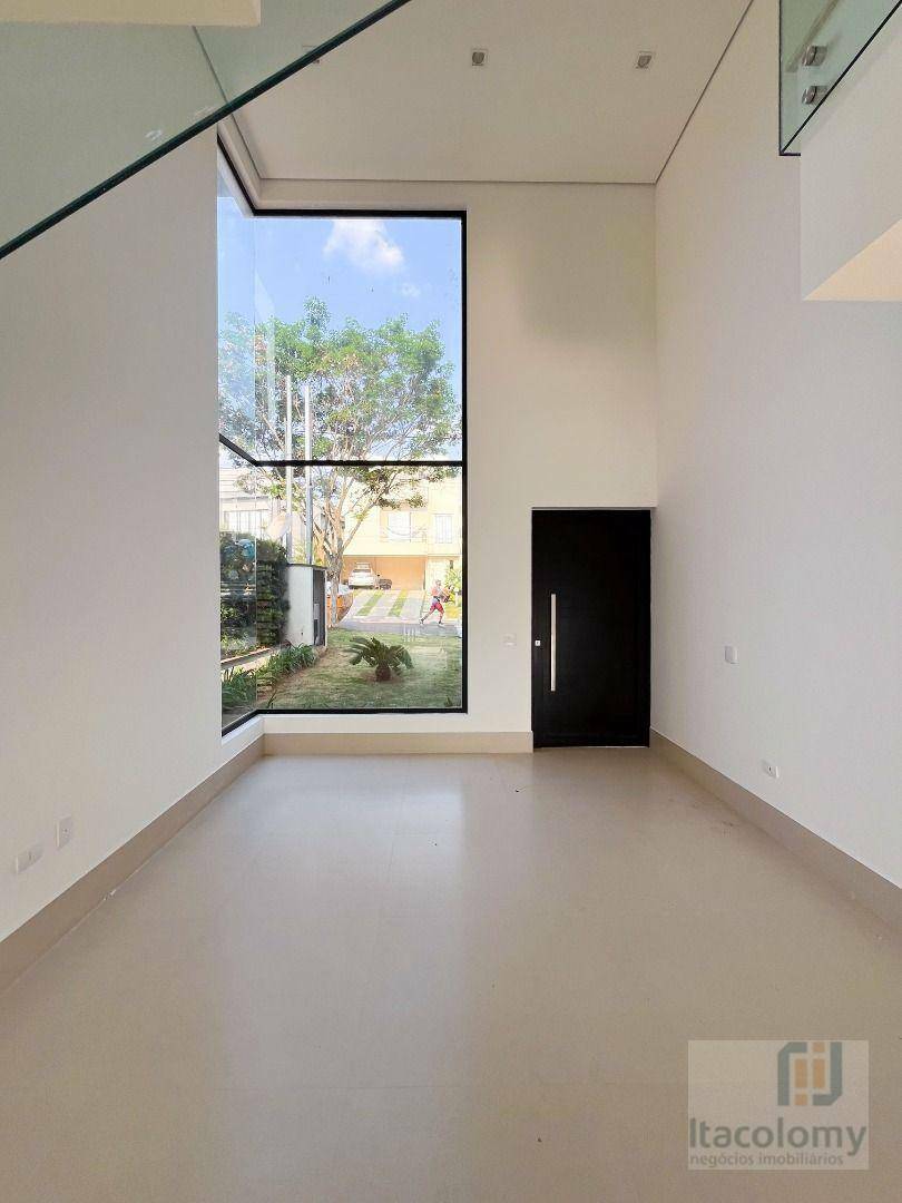 Casa de Condomínio à venda com 3 quartos, 220m² - Foto 4