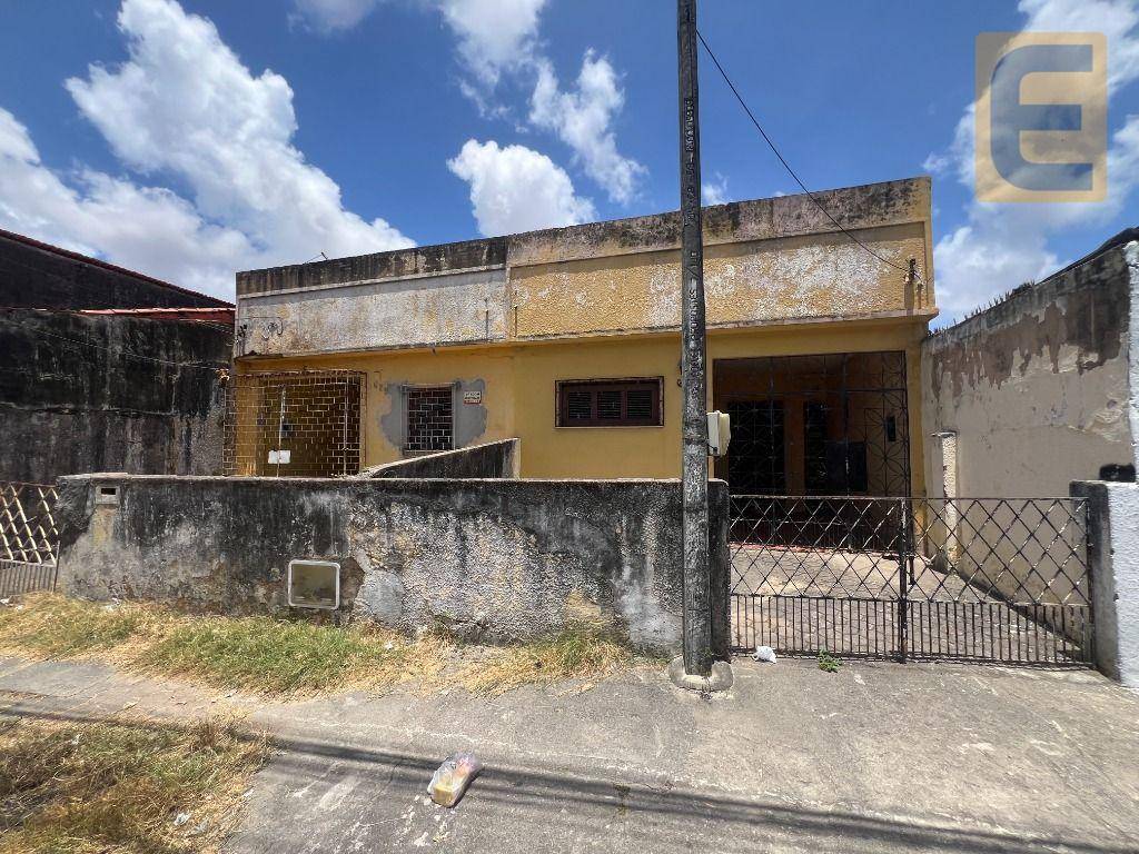 Casa, 2 quartos, 382 m² - Foto 2