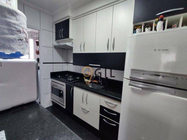 Apartamento à venda com 2 quartos, 65m² - Foto 18