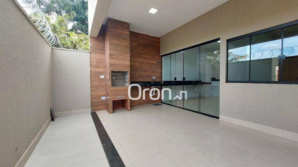 Casa à venda com 3 quartos, 110m² - Foto 1