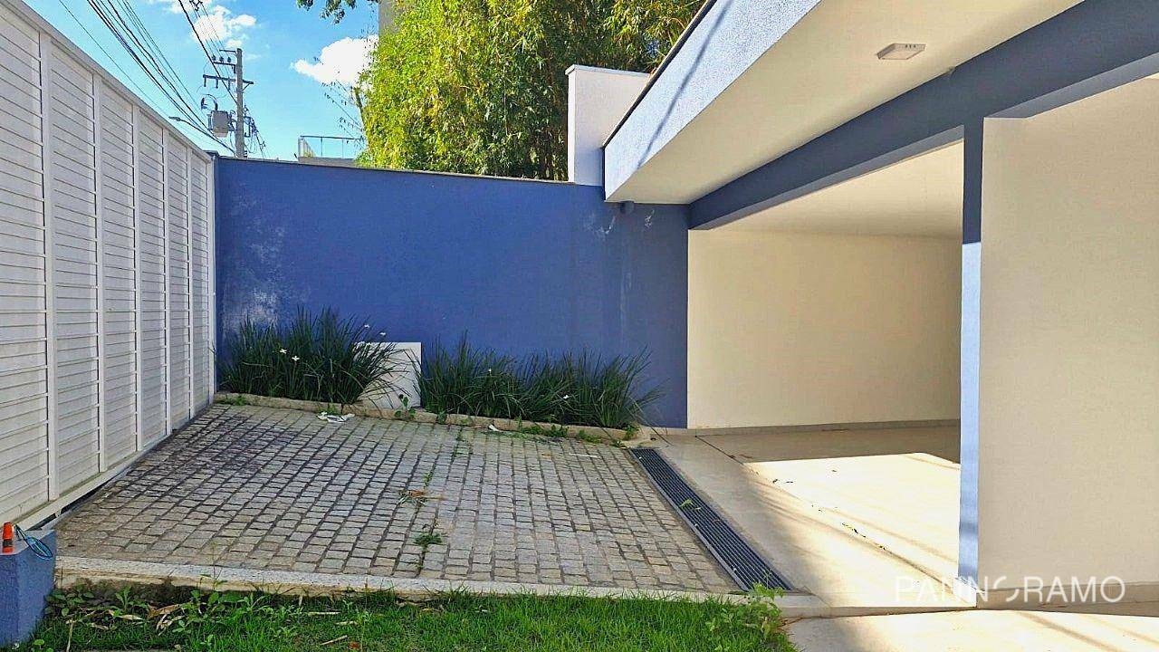 Casa à venda e aluguel com 4 quartos, 300m² - Foto 2